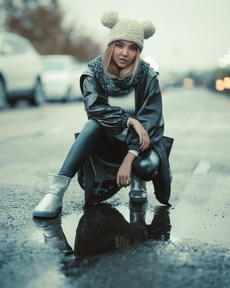 woman-wearing-white-beanies-and-black-leather-trench-coat-2681741.jpg