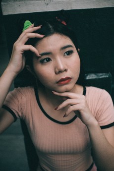 shallow-focus-photo-of-woman-in-beige-crew-neck-t-shirt-3164081.jpg
