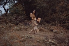 woman-holding-a-basket-3021111.jpg