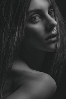 woman-s-face-2080971.jpg