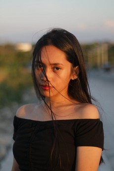 woman-wearing-black-off-shoulder-top-3125060.jpg