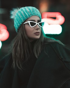 woman-in-white-sunglasses-2693831.jpg