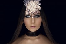 woman-taking-close-up-photo-2661539.jpg