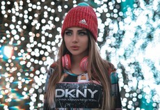 woman-wearing-beanie-2747628.jpg