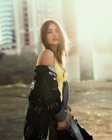 woman-wearing-yellow-top-and-black-denim-jacket-2694243.jpg