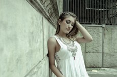 accessories-beauty-camera-fashion-1537994.jpg