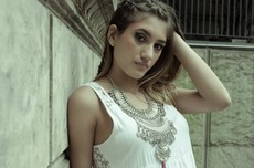 accessories-beauty-camera-fashion-1537997.jpg